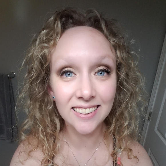 Meet your Posher, Kristin - Picture 9 of 12